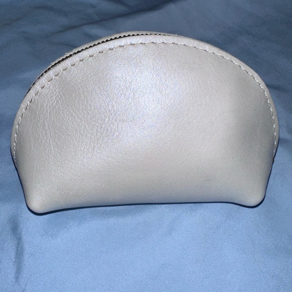Portland Leather Goods PLG pearl taco tassel zippered pouch - Picture 2 of 3